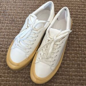 VINCE Leather Sneaker
